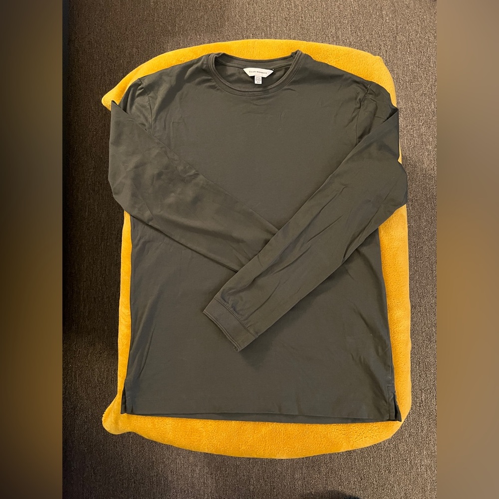 Club Monaco Olive Green Long Sleeve Tee